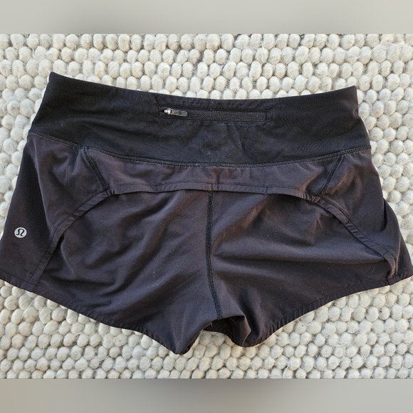 Lululemon Women's Shorts Speed Up Low-Rise Lined Short 2.5 ~small - Picture 4 of 7